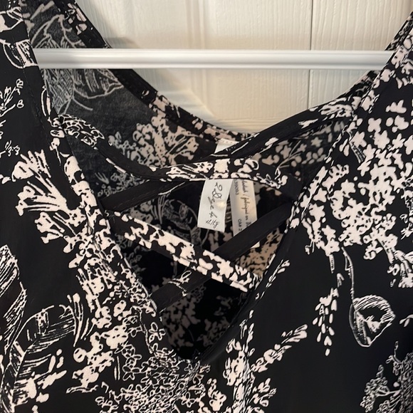 2 Dye 4 - Floral Black Dress - Picture 3 of 6